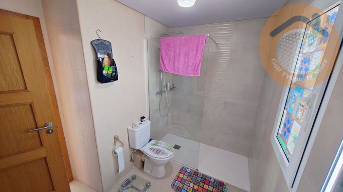 Image No.17-2 Bed Townhouse for sale