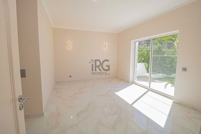 Image No.21-Villa de 5 chambres à vendre à Vilas Alvas