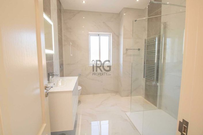 Image No.29-Villa de 5 chambres à vendre à Vilas Alvas