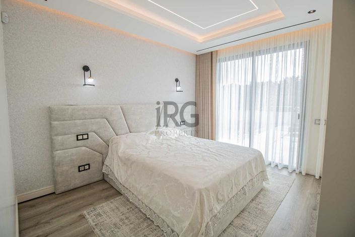 Image No.18-4 Bed Villa for sale