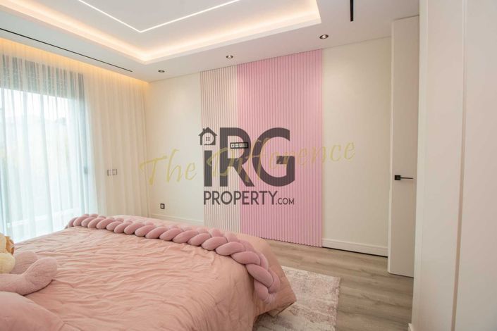 Image No.30-4 Bed Villa for sale