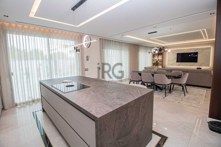 Image No.4-4 Bed Villa for sale