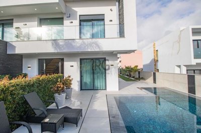 2092-341165-7cad0fe82e642c54e3fe1d772f22d68ea