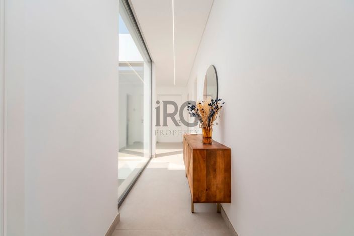 Image No.37-3 Bed Townhouse for sale