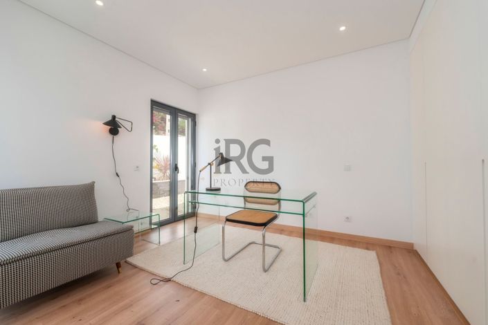 Image No.42-3 Bed Townhouse for sale