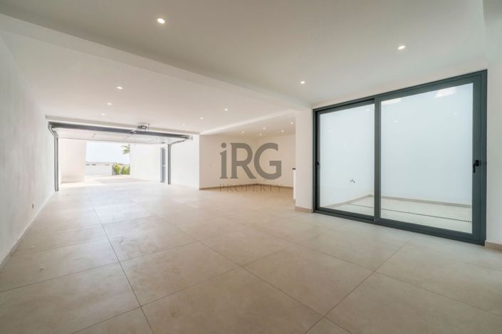 Image No.43-3 Bed Townhouse for sale