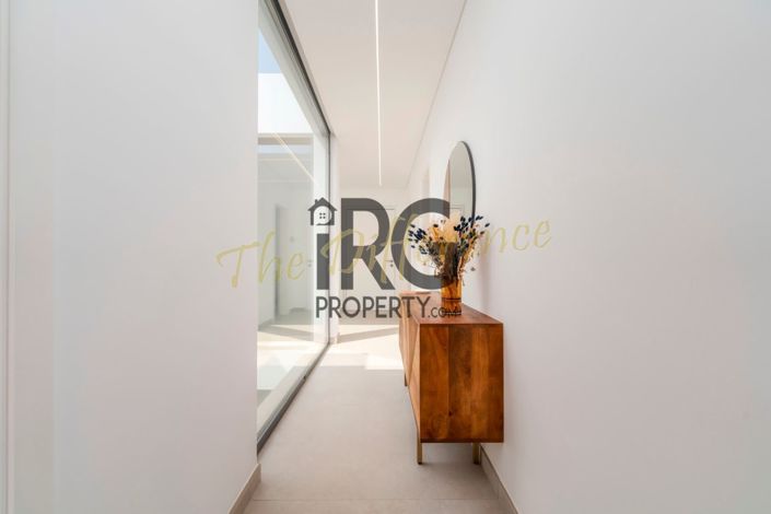 Image No.61-3 Bed Townhouse for sale
