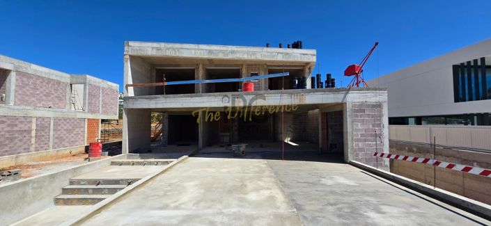 Image No.10-4 Bed Villa for sale