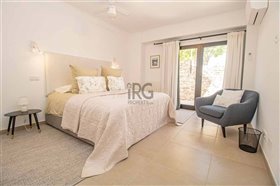 Image No.24-3 Bed Villa for sale