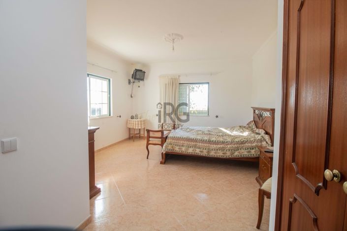 Image No.10-5 Bed Villa for sale