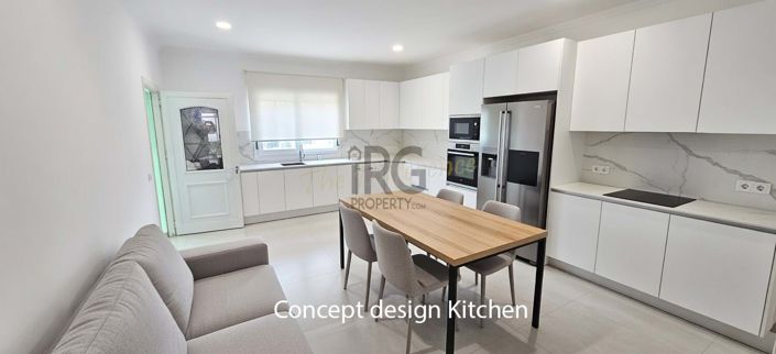 Image No.10-5 Bed Villa for sale