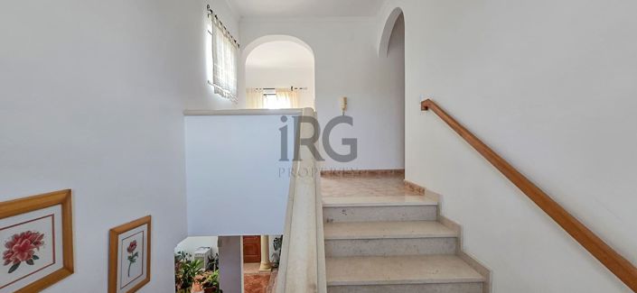 Image No.18-5 Bed Villa for sale