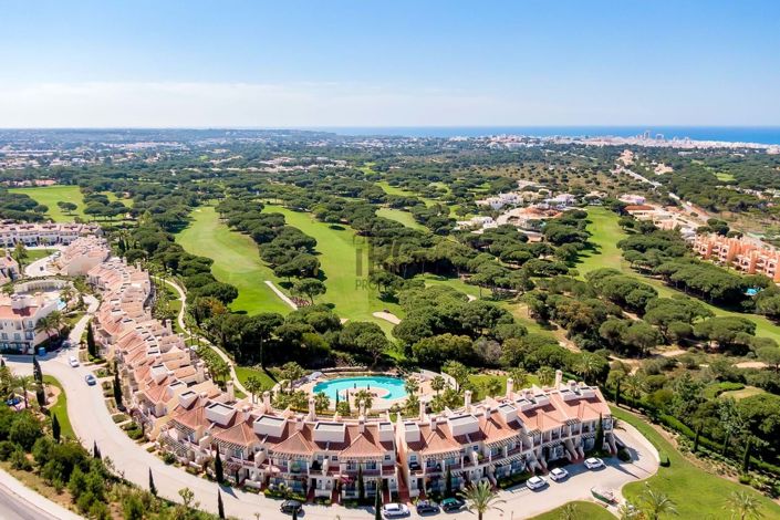 Image No.33-4 Bed Townhouse for sale