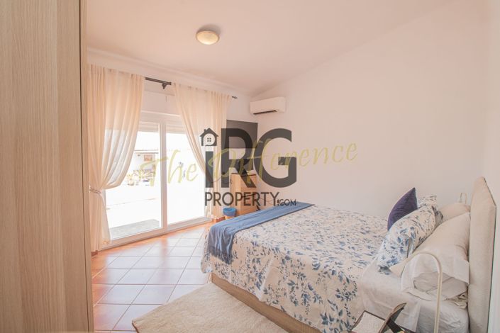 Image No.14-4 Bed Villa for sale