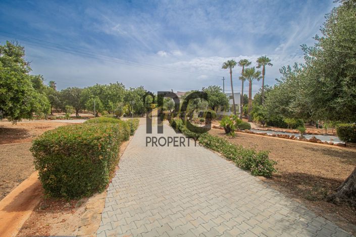 Image No.39-4 Bed Villa for sale