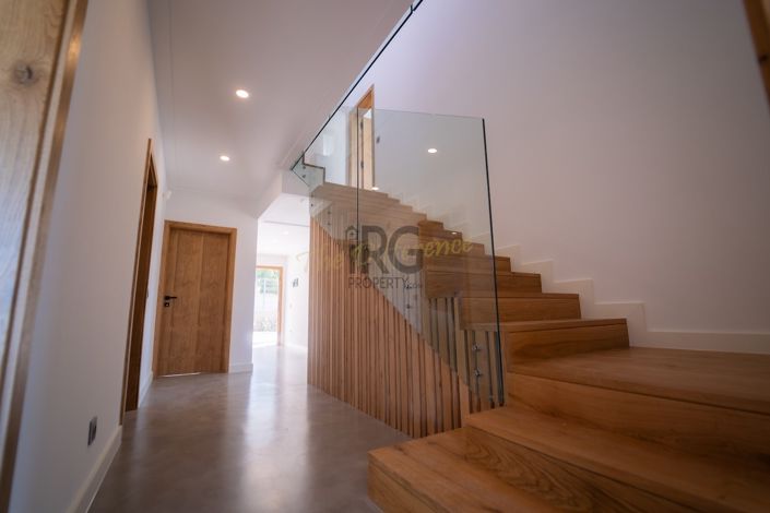 Image No.14-5 Bed Villa for sale