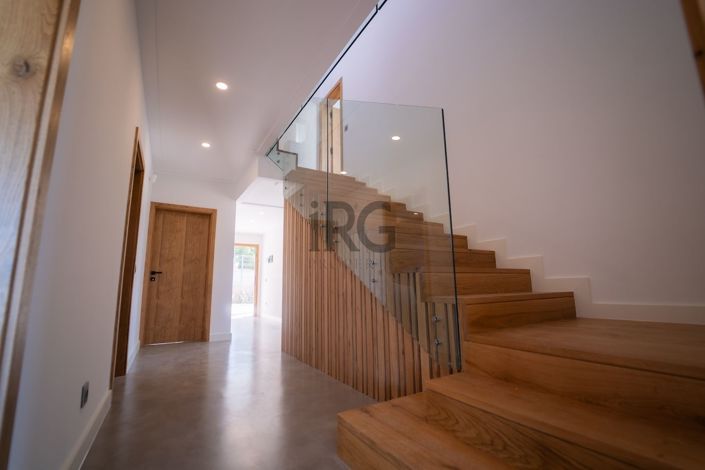 Image No.14-5 Bed Villa for sale