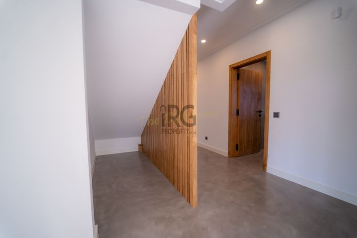 Image No.17-5 Bed Villa for sale