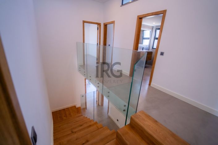 Image No.18-5 Bed Villa for sale