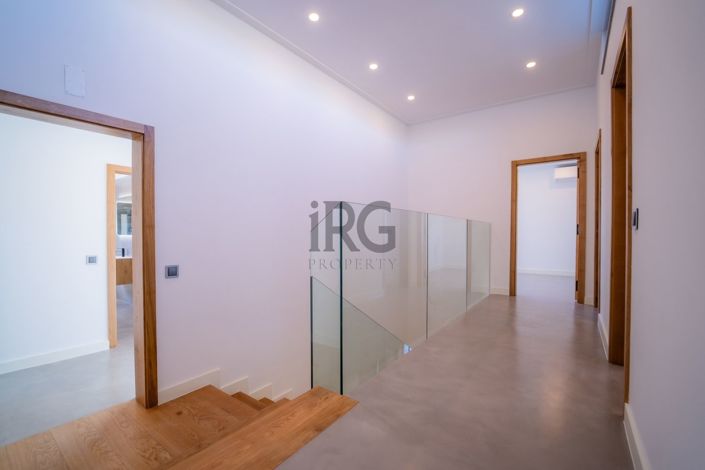 Image No.19-5 Bed Villa for sale