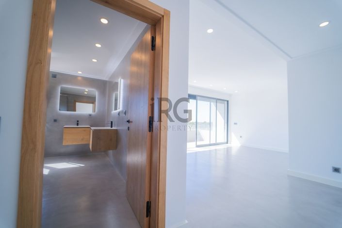 Image No.27-5 Bed Villa for sale