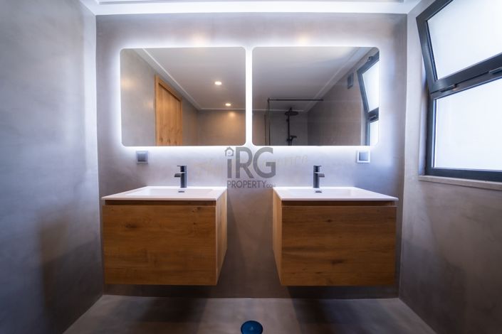 Image No.37-5 Bed Villa for sale