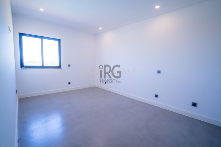 Image No.40-5 Bed Villa for sale