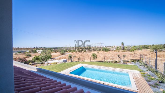 Image No.42-5 Bed Villa for sale