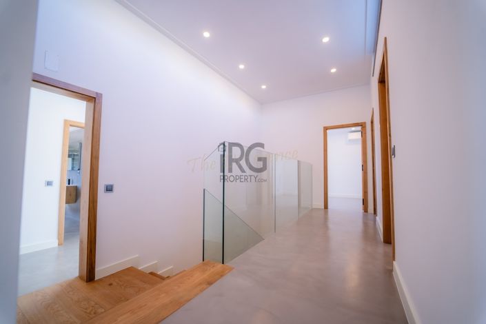 Image No.44-5 Bed Villa for sale