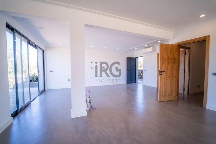Image No.46-5 Bed Villa for sale
