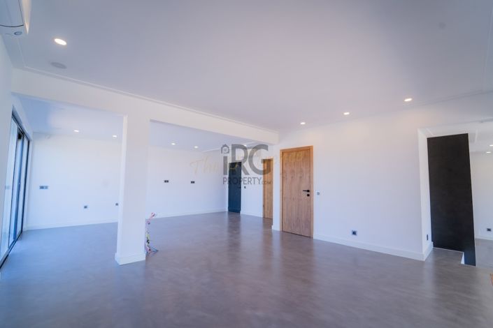 Image No.8-5 Bed Villa for sale