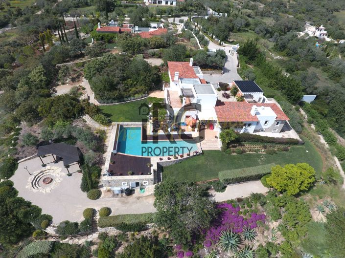 Majestic, countryside Quinta in Loule