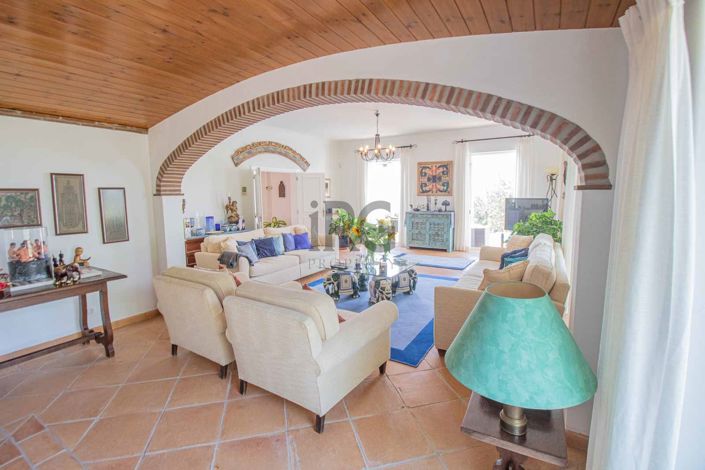 Image No.20-4 Bed Villa for sale
