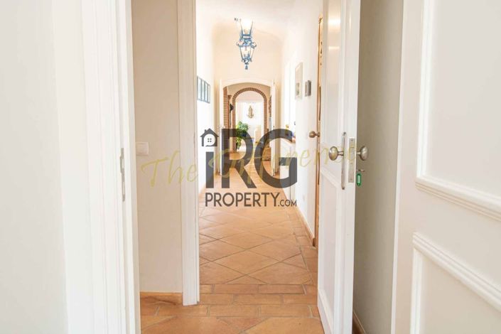 Image No.32-4 Bed Villa for sale