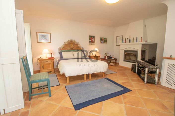 Image No.40-4 Bed Villa for sale