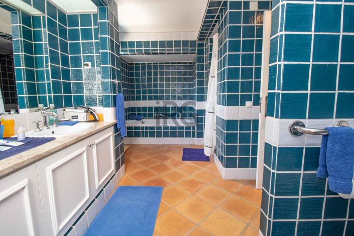 Image No.42-4 Bed Villa for sale