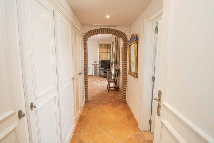 Image No.45-4 Bed Villa for sale