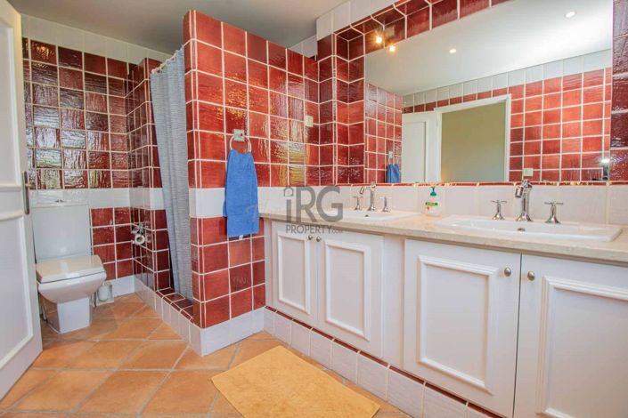 Image No.49-4 Bed Villa for sale