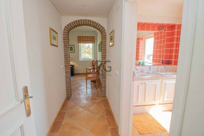 Image No.51-4 Bed Villa for sale