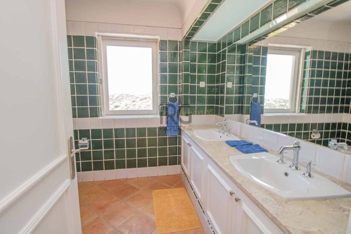 Image No.63-4 Bed Villa for sale