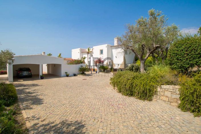 Image No.10-4 Bed Villa for sale
