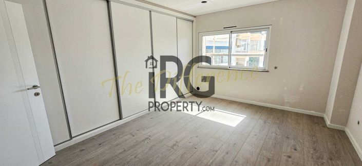 Image No.17-4 Bed Apartment for sale