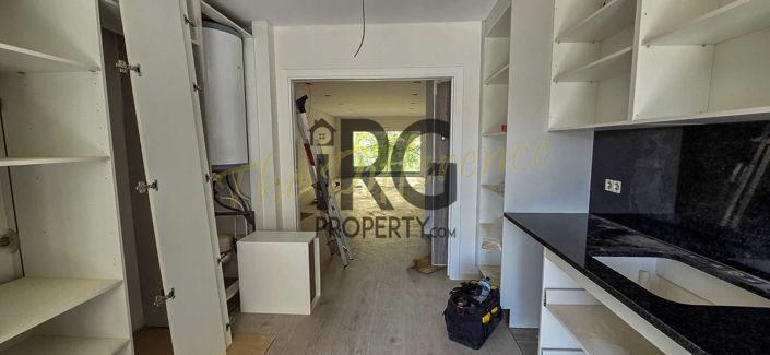 Image No.19-4 Bed Apartment for sale