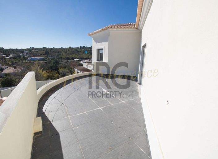 Image No.17-4 Bed Villa for sale