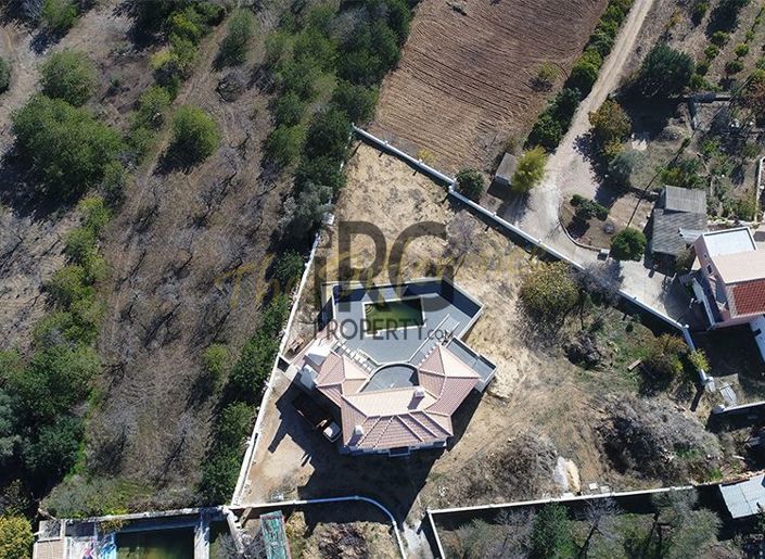Image No.2-4 Bed Villa for sale