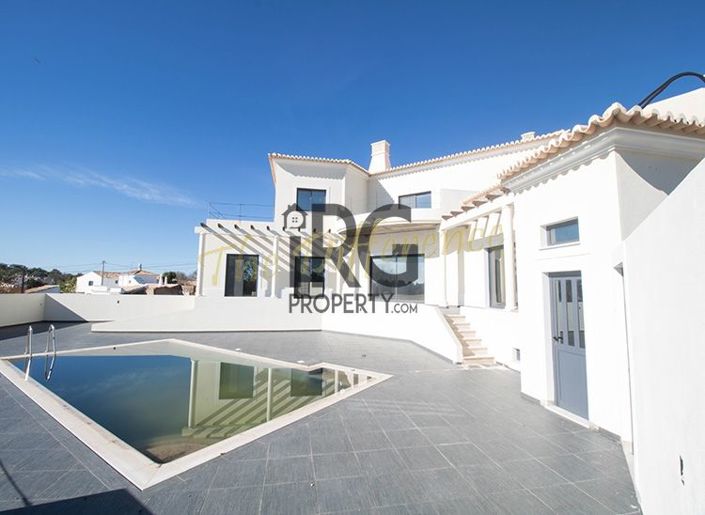 Image No.6-4 Bed Villa for sale
