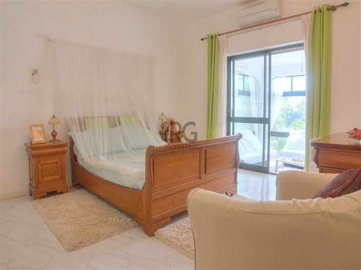 Image No.14-Villa de 7 chambres à vendre à Santa Bárbara de Nexe