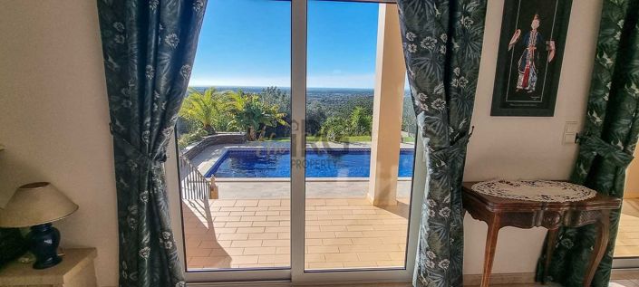 Image No.9-7 Bed Villa for sale