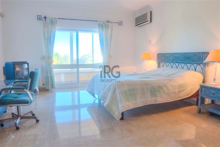 Image No.20-Villa de 4 chambres à vendre à Loule