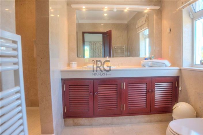 Image No.9-Villa de 4 chambres à vendre à Loule